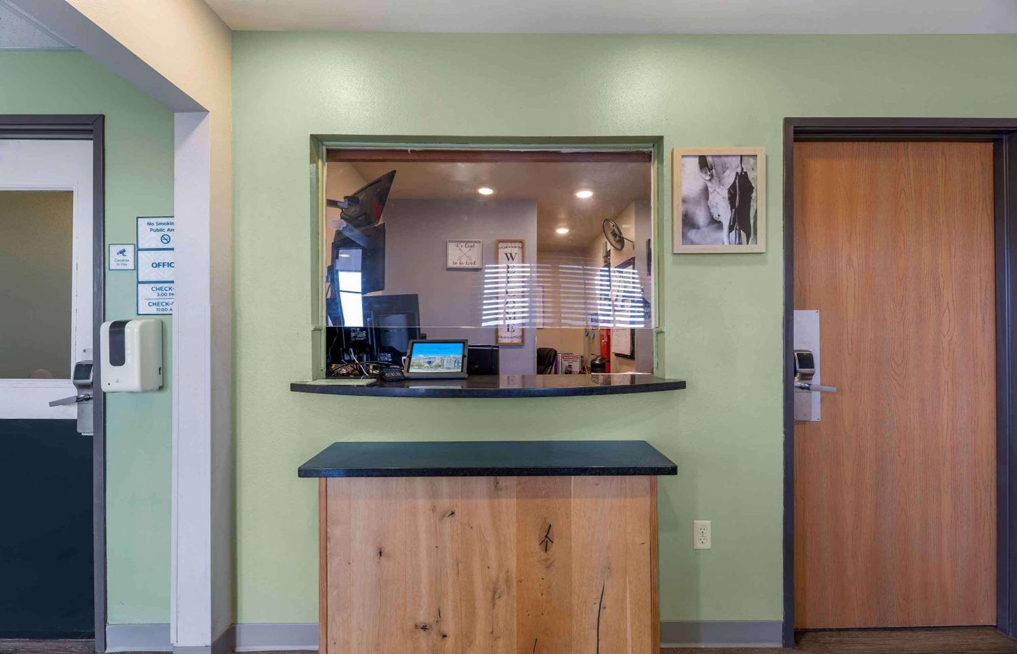 Extended Stay America Select Suites - Lubbock - West Buitenkant foto