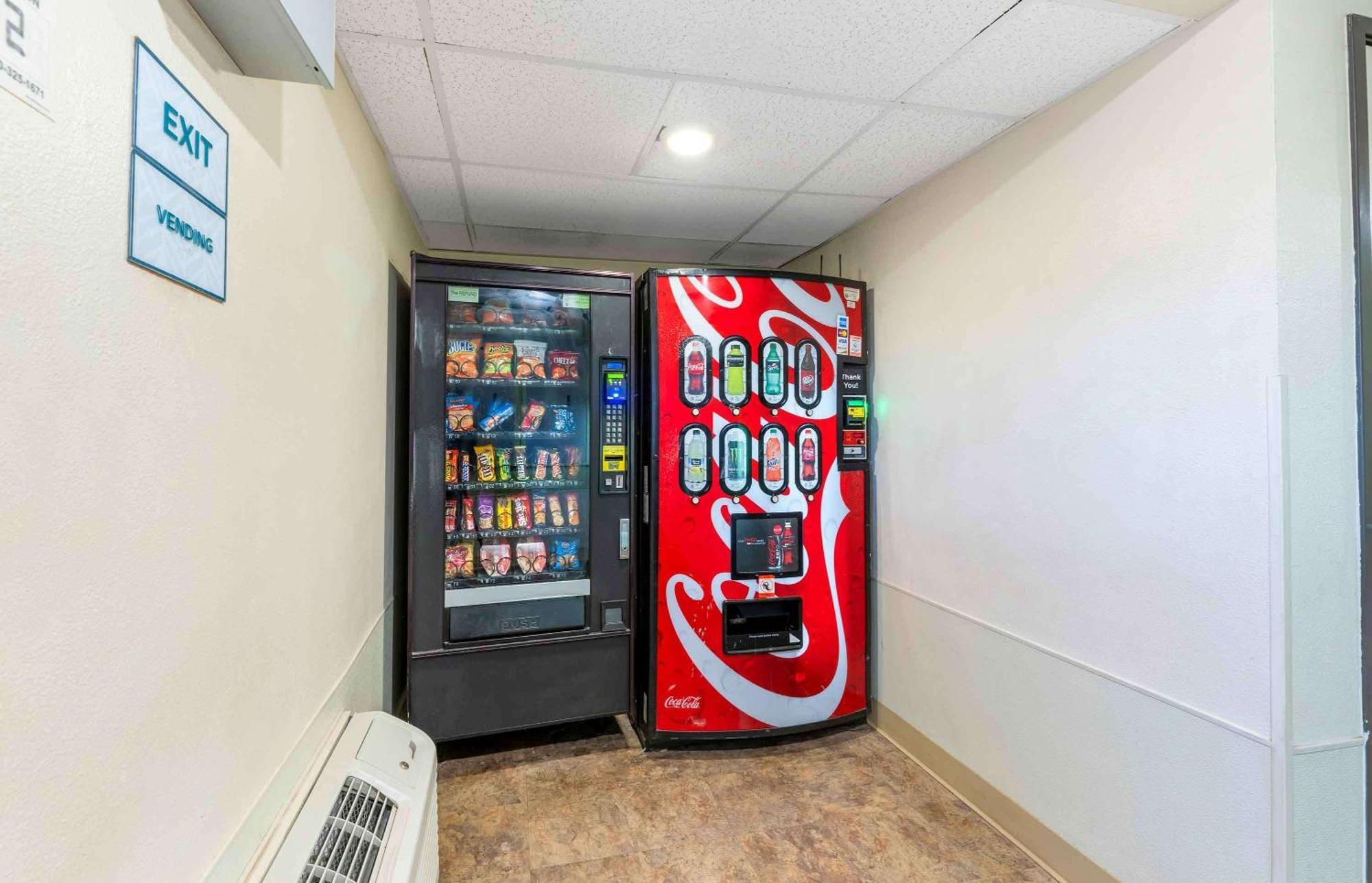 Extended Stay America Select Suites - Lubbock - West Buitenkant foto